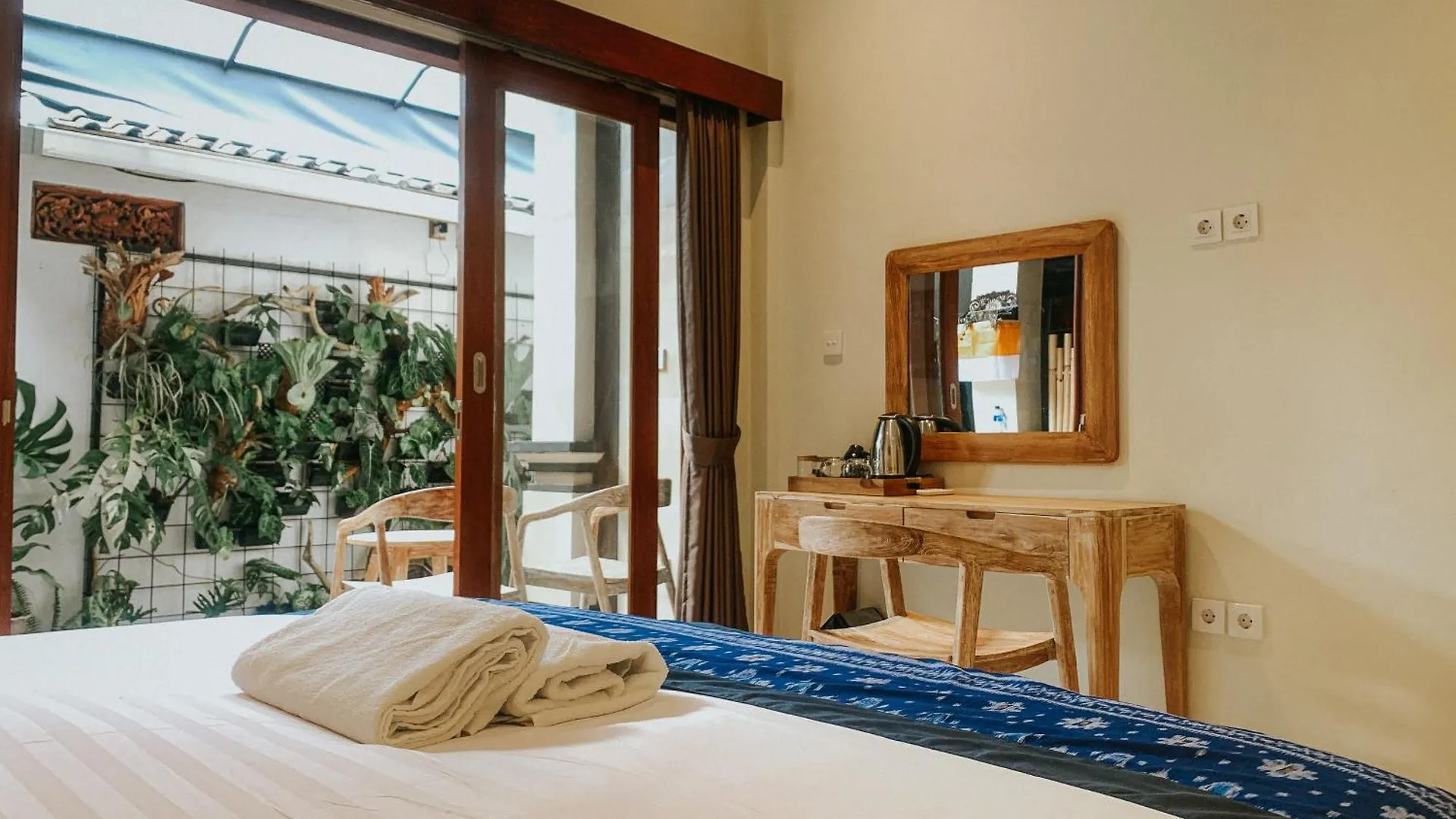 8July Guest House Room 2 乌布 印尼